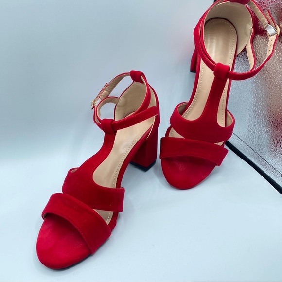 Red Velvet Women's Sandales with 2”Heels Pre-Loved Excellent Condition Size 39 - Picture 6 of 16